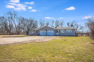 40w791 Big Timber Rd, Hampshire, IL 60140 - Photo 5