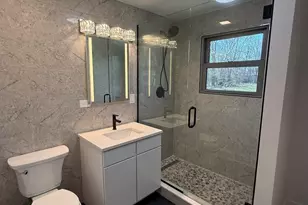8418 Meadowbrook Dr, Burr Ridge, IL 60527 - Photo 25