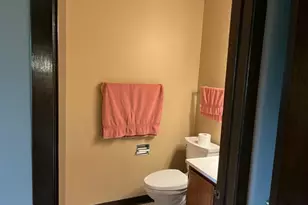 183 N Waters Edge Dr W, Glendale Heights, IL 60139 - Photo 3