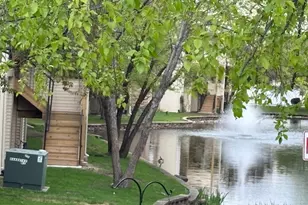 183 N Waters Edge Dr W, Glendale Heights, IL 60139 - Photo 7