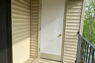 183 N Waters Edge Dr W, Glendale Heights, IL 60139 - Photo 11