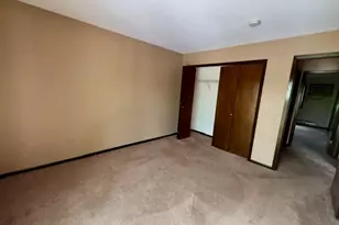 183 N Waters Edge Dr W, Glendale Heights, IL 60139 - Photo 25
