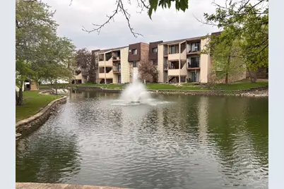 183 N Waters Edge Drive W #301, Glendale Heights, IL 60139 - Photo 9
