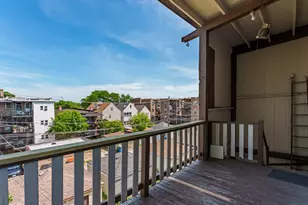 3720 W Eddy St, Chicago, IL 60618 - Photo 15