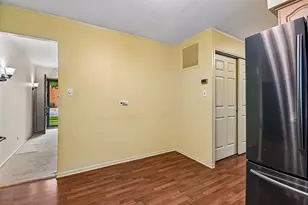 1024 Bristol Ave, Westchester, IL 60154 - Photo 9