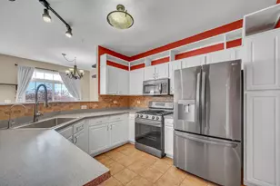 574 N Fox Trl, Round Lake, IL 60073 - Photo 15