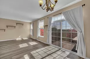 574 N Fox Trl, Round Lake, IL 60073 - Photo 9