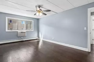 6136 S Kensington Ave, Countryside, IL 60525 - Photo 15