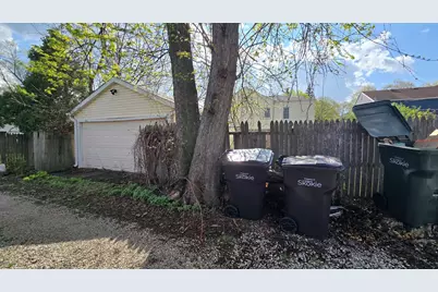 8513 Keystone Avenue, Skokie, IL 60076 - Photo 9