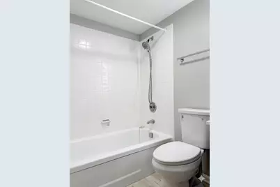 1104 Mercury Drive #1B, Schaumburg, IL 60193 - Photo 9
