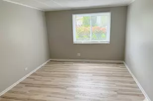 1104 Mercury Dr, Schaumburg, IL 60193 - Photo 7
