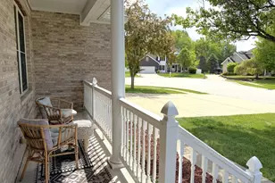 808 E Margaret Ln, Bourbonnais, IL 60914 - Photo 3