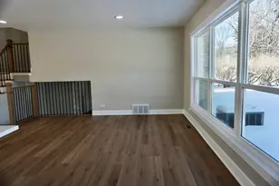 2018 E Ivy Ln, Mount Prospect, IL 60056 - Photo 11
