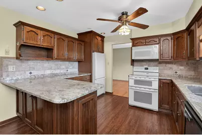 8607 Main Street, Downers Grove, IL 60516 - Photo 11