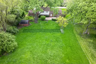 8607 Main St, Downers Grove, IL 60516 - Photo 3