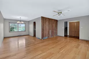 8607 Main St, Downers Grove, IL 60516 - Photo 9