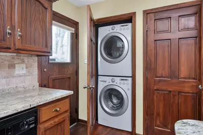 8607 Main Street, Downers Grove, IL 60516 - Photo 13
