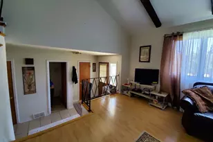 8052 W Lyons St, Niles, IL 60714 - Photo 3