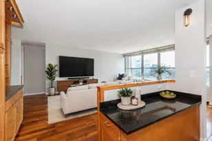 655 W Irving Park Rd, Chicago, IL 60613 - Photo 7