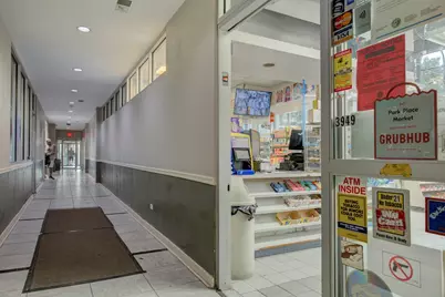 655 W Irving Park Road #1903, Chicago, IL 60613 - Photo 19