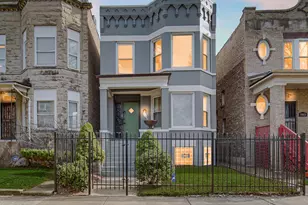 7011 S Prairie Ave, Chicago, IL 60637 - Photo 1