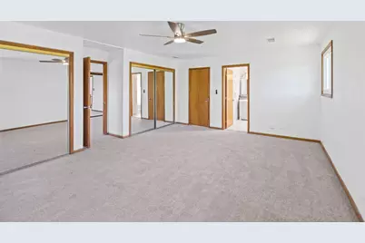 725 N 8th Avenue, Addison, IL 60101 - Photo 11