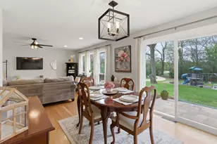 11N980 Almora Terrace, Elgin, IL 60124 - Photo 7