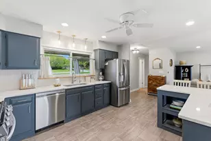 11N980 Almora Terrace, Elgin, IL 60124 - Photo 9