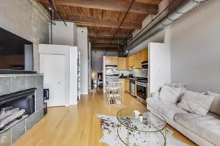 215 N Aberdeen St, Chicago, IL 60607 - Photo 17
