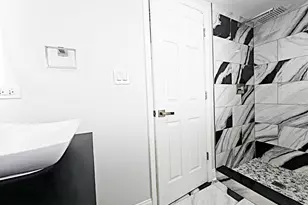 17850 Yale Ln, Country Club Hills, IL 60478 - Photo 9