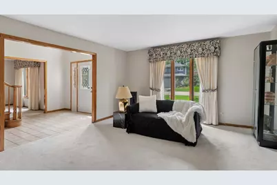 2374 Pepper Tree Court, Lisle, IL 60532 - Photo 5
