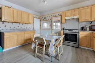 436 W Washington St, Marengo, IL 60152 - Photo 9