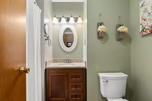 4 S Cypress Ln, North Aurora, IL 60542 - Photo 13
