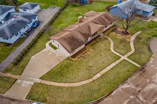 10817 Bonnie Brae Rd, Huntley, IL 60142 - Photo 23