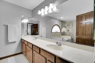 1450 Canter Ln, Bartlett, IL 60103 - Photo 21