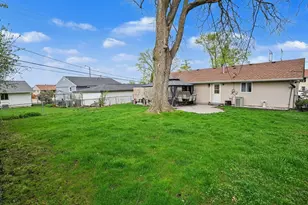 458 Berkshire Ave, Romeoville, IL 60446 - Photo 21
