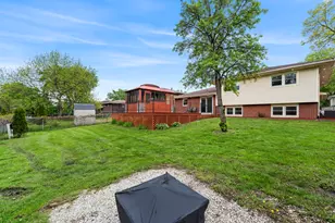 10403 Broadmoor Dr, Palos Hills, IL 60465 - Photo 19