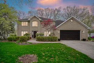 613 Ford Ln, Bartlett, IL 60103 - Photo 35