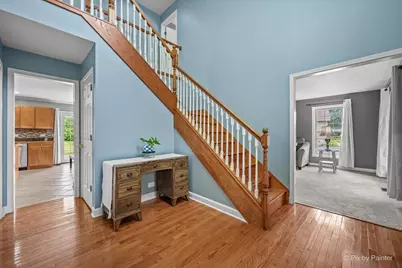 810 Woodridge Trail, McHenry, IL 60050 - Photo 3