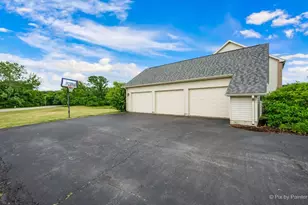 810 Woodridge Trail, McHenry, IL 60050 - Photo 53