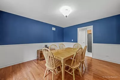 810 Woodridge Trail, McHenry, IL 60050 - Photo 7