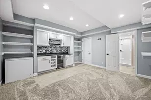 810 Woodridge Trail, McHenry, IL 60050 - Photo 33