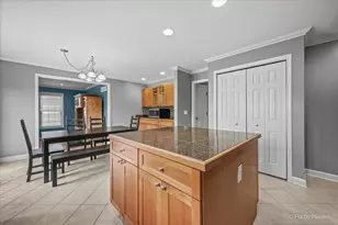 810 Woodridge Trail, McHenry, IL 60050 - Photo 11