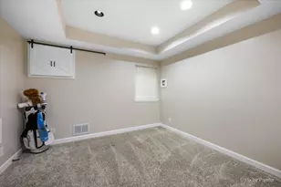 810 Woodridge Trail, McHenry, IL 60050 - Photo 35