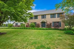 810 Woodridge Trail, McHenry, IL 60050 - Photo 1