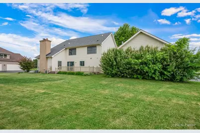 810 Woodridge Trail, McHenry, IL 60050 - Photo 51