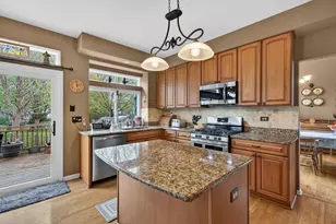 1160 Heavens Gate, Lake in the Hills, IL 60156 - Photo 17