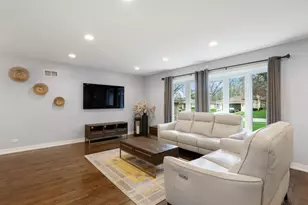 140 Spring Oaks Dr, Wood Dale, IL 60191 - Photo 11