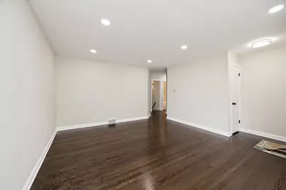 8759 Mobile Avenue, Oak Lawn, IL 60453 - Photo 5