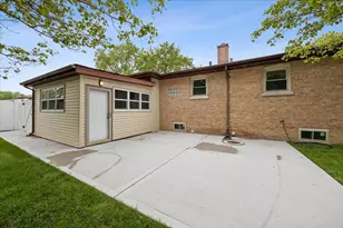 8759 Mobile Ave, Oak Lawn, IL 60453 - Photo 23